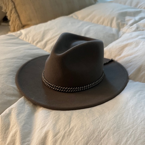 Brixton flat brim hat